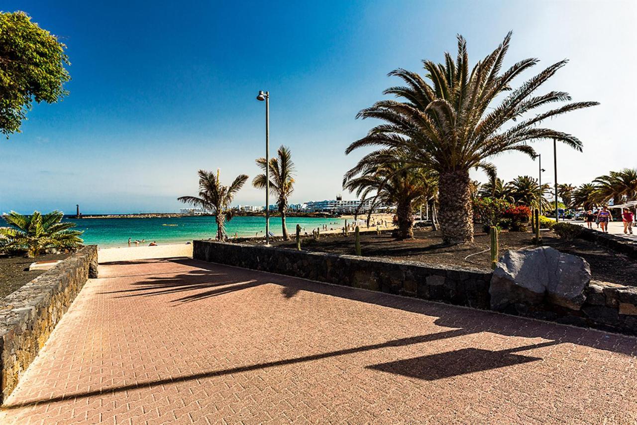 Vivienda Vacacional Buby Costa Teguise Kültér fotó